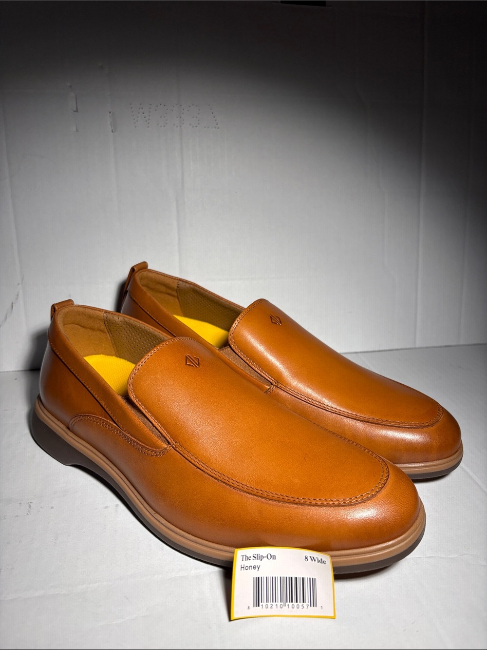 Amberjack Men's Slip-On Loafers in Honey Tan Size 8 Wide